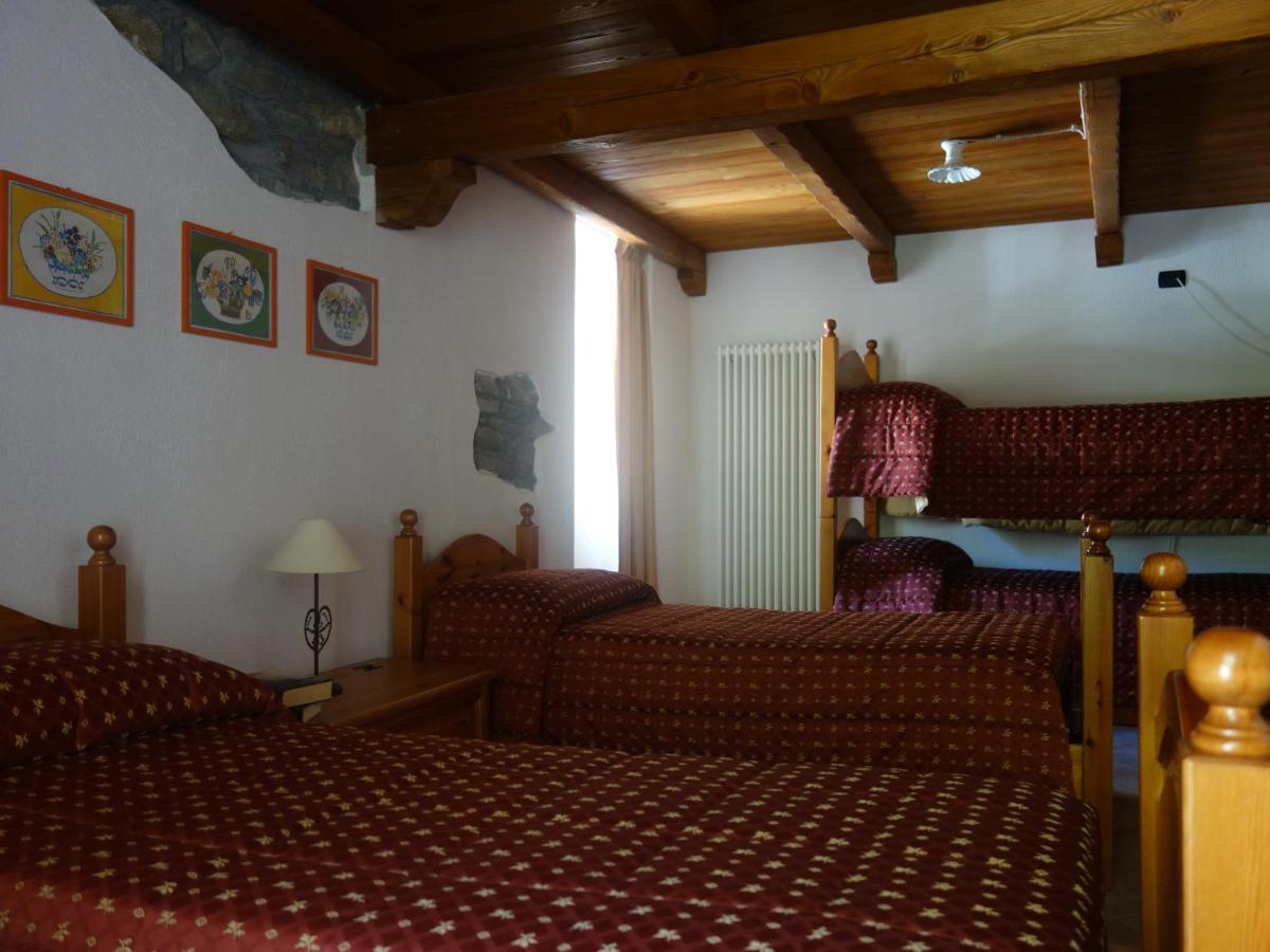 Auberge Lou Creton Di Lui Hostel Pontboset ภายนอก รูปภาพ