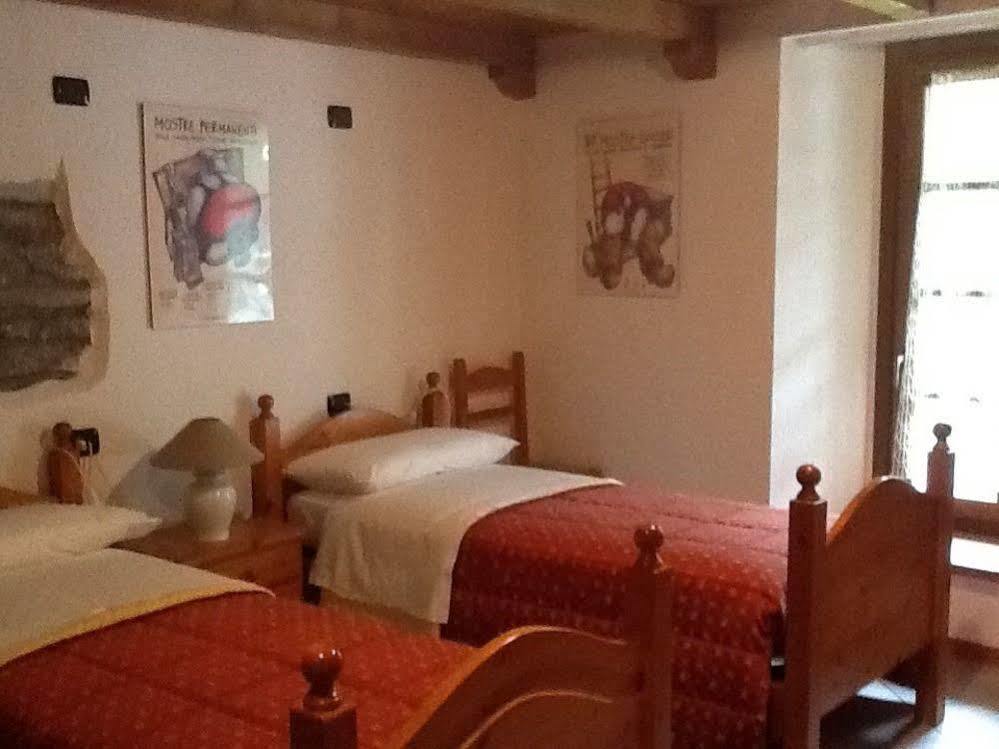 Auberge Lou Creton Di Lui Hostel Pontboset ภายนอก รูปภาพ
